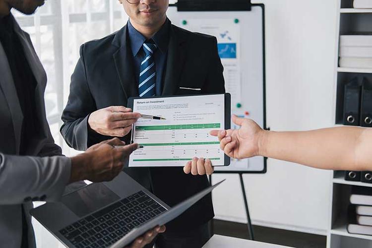 How IT Services Can Help You Stay Compliant with Industry Regulations
